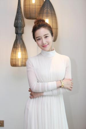 李依晓-第1张图片-旧杳电影网