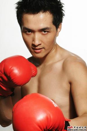 贾宏伟-第1张图片-旧杳电影网