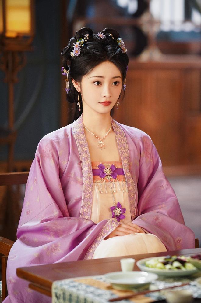 周洁琼：想成为角色，需要先放下自我-第1张图片-旧杳电影网