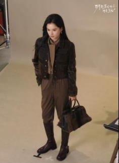 《致我那菜市场的白月光》开机 张婧仪陈靖可互为“白月光”照亮逆袭路-第3张图片-旧杳电影网 《致我那菜市场的白月光》开机 张婧仪陈靖可互为“白月光”照亮逆袭路-第3张图片-旧杳电影网