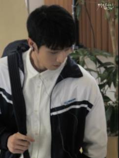 《致我那菜市场的白月光》开机 张婧仪陈靖可互为“白月光”照亮逆袭路-第4张图片-旧杳电影网 《致我那菜市场的白月光》开机 张婧仪陈靖可互为“白月光”照亮逆袭路-第4张图片-旧杳电影网