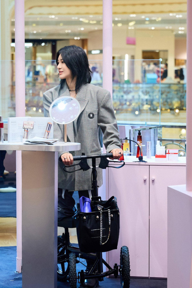 《巴黎合伙人》双店经营迎考验 国货出海渠道再升级-第1张图片-旧杳电影网 《巴黎合伙人》双店经营迎考验 国货出海渠道再升级-第1张图片-旧杳电影网