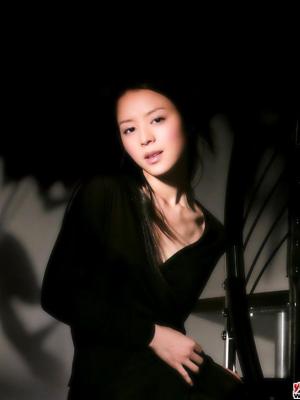 张静初-第1张图片-旧杳电影网