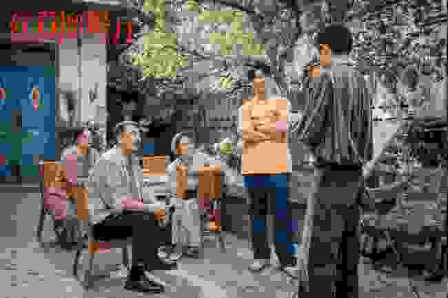 《红石榴餐厅》开播 共述新疆“香气四溢”的人间-第5张图片-旧杳电影网 《红石榴餐厅》开播 共述新疆“香气四溢”的人间-第5张图片-旧杳电影网