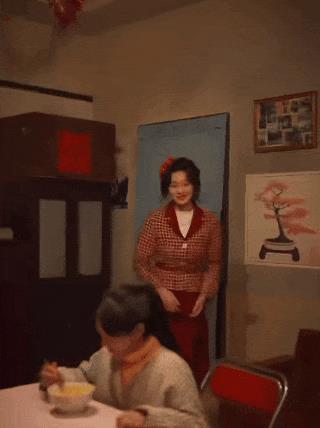 国产短剧新标杆？她值得-第3张图片-旧杳电影网