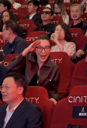 《阿凡达3》首映礼众星云集 孙俪邓超杨紫琼奚梦瑶惊艳亮相-第3张图片-旧杳电影网