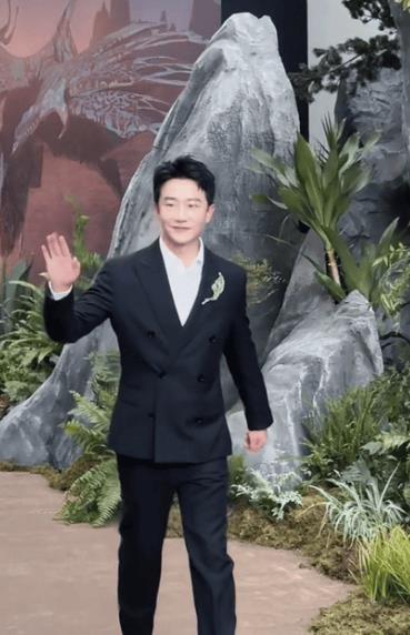 《阿凡达3》首映礼众星云集 孙俪邓超杨紫琼奚梦瑶惊艳亮相-第4张图片-旧杳电影网