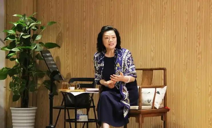 金铁霖二婚妻子是她,小丈夫18岁也是歌唱家,儿子如今是她的骄傲-第3张图片-旧杳电影网 金铁霖二婚妻子是她,小丈夫18岁也是歌唱家,儿子如今是她的骄傲-第3张图片-旧杳电影网