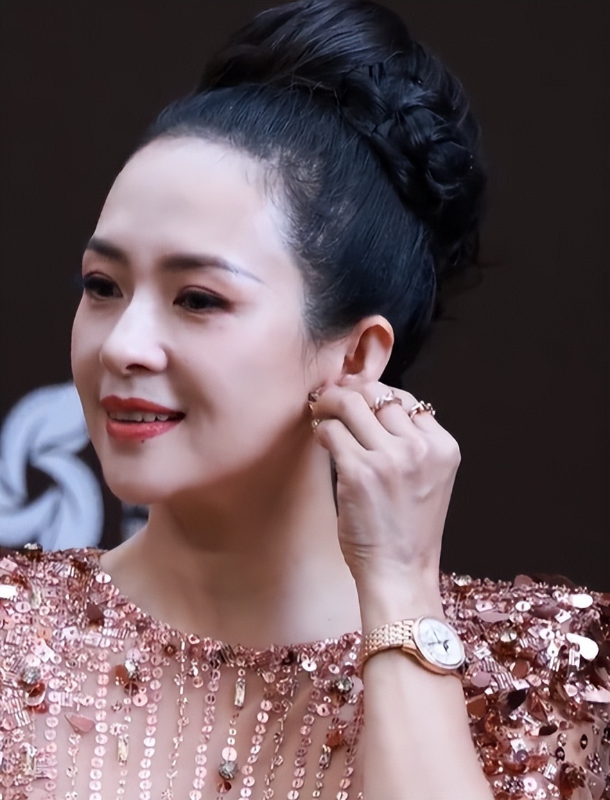 46岁章子怡和43孙俪同框,才发现女人到中年,幸不幸福都写在脸上-第9张图片-旧杳电影网 46岁章子怡和43孙俪同框,才发现女人到中年,幸不幸福都写在脸上-第9张图片-旧杳电影网