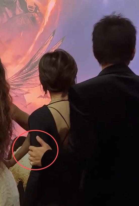 46岁章子怡和43孙俪同框,才发现女人到中年,幸不幸福都写在脸上-第21张图片-旧杳电影网 46岁章子怡和43孙俪同框,才发现女人到中年,幸不幸福都写在脸上-第21张图片-旧杳电影网