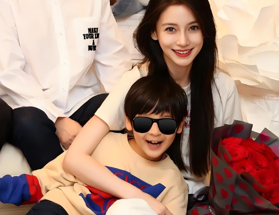 一觉醒来天塌了，杨颖离婚后男友被曝光，恶心的一幕出现了-第8张图片-旧杳电影网