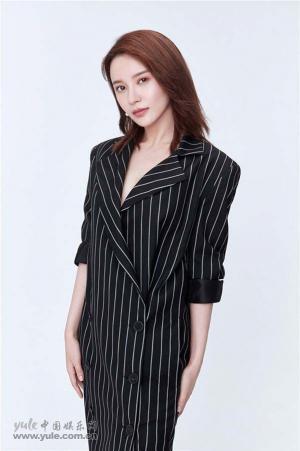 施诗-第1张图片-旧杳电影网