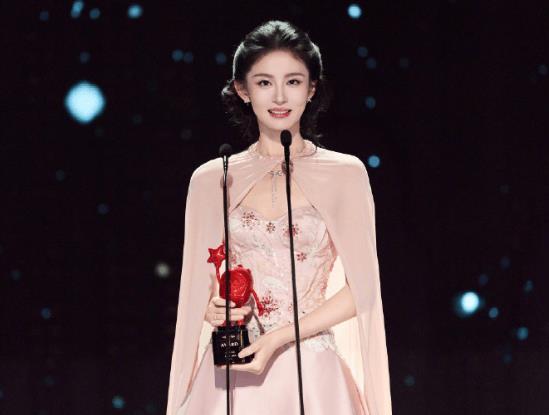 于正回应赵晴瘦成“纸片人”:她每天运动超六小时-第1张图片-旧杳电影网 于正回应赵晴瘦成“纸片人”:她每天运动超六小时-第1张图片-旧杳电影网