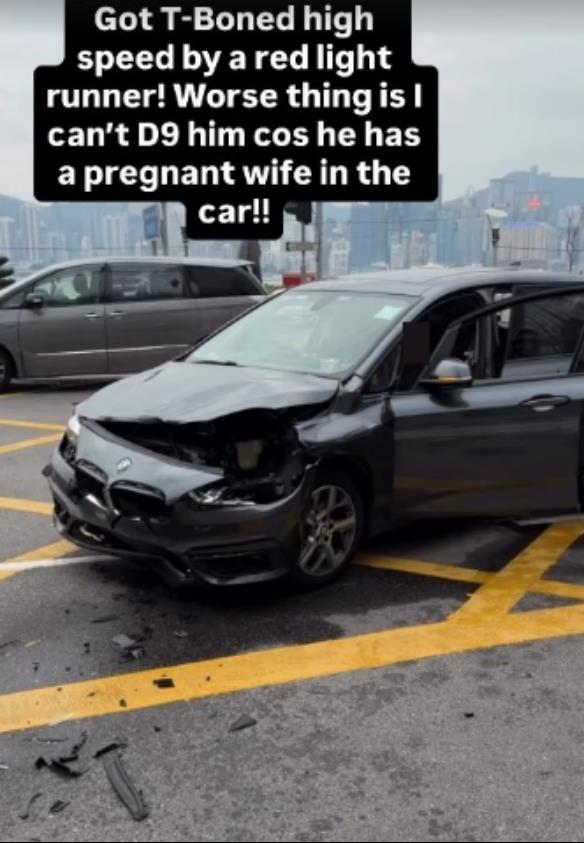 突发！香港炫富女星老公出车祸，紧急就医, 车被拦腰撞击损坏严重-第3张图片-旧杳电影网