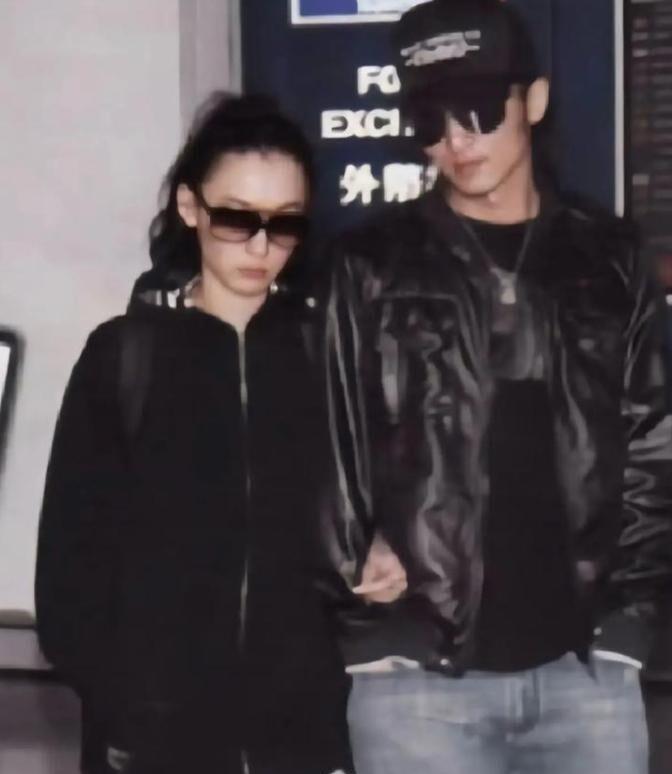 不再隐瞒！谢霆锋坦言拒绝和王菲结婚的真相，终为自己选择买了单-第2张图片-旧杳电影网