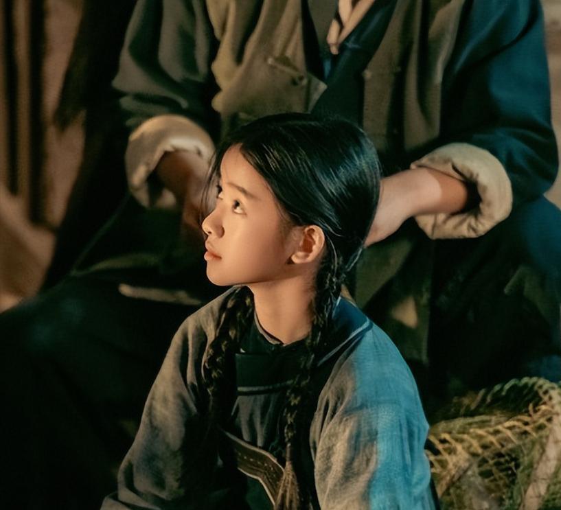 聂远发文替女儿宣传新剧，称呼女儿为老师，又一个星二代进圈拍戏-第3张图片-旧杳电影网