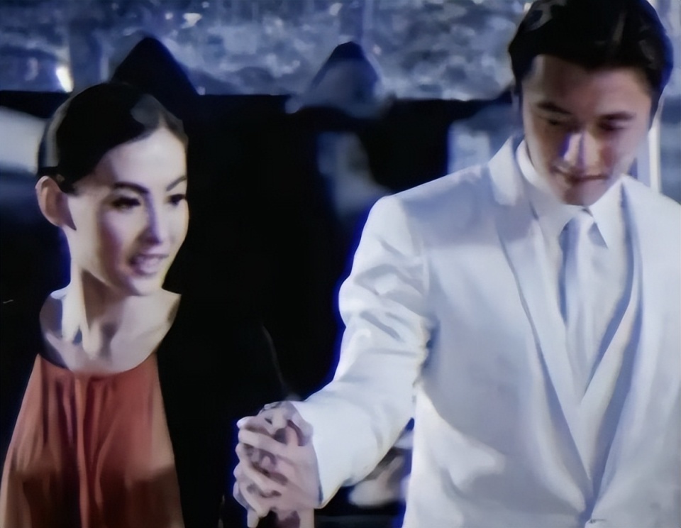 和王菲复合11年,谢霆锋坦言不婚的原因,担心的事还是发生了-第11张图片-旧杳电影网 和王菲复合11年,谢霆锋坦言不婚的原因,担心的事还是发生了-第11张图片-旧杳电影网