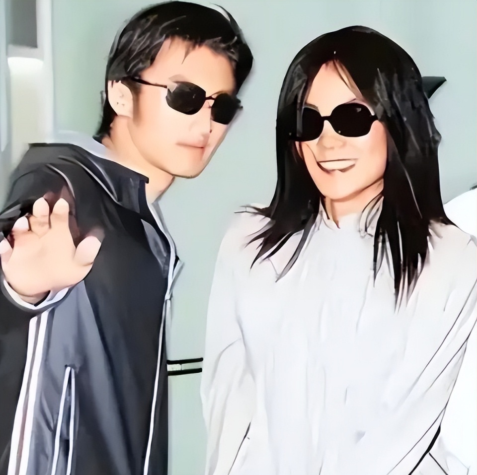 和王菲复合11年,谢霆锋坦言不婚的原因,担心的事还是发生了-第15张图片-旧杳电影网 和王菲复合11年,谢霆锋坦言不婚的原因,担心的事还是发生了-第15张图片-旧杳电影网