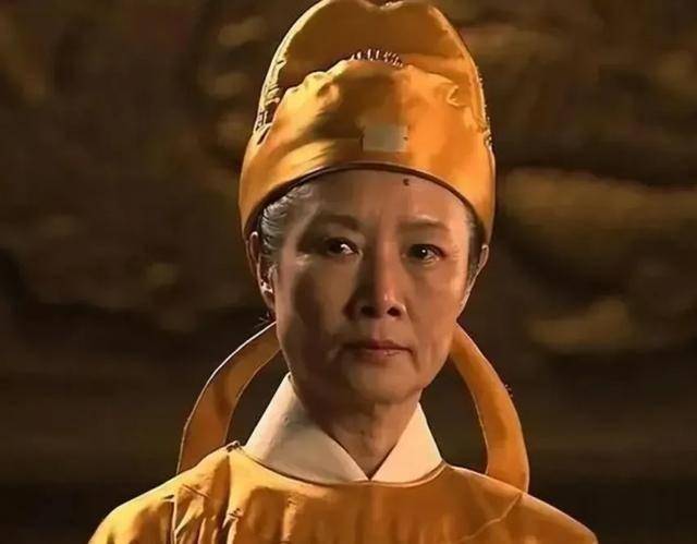 女儿是航天专家，儿子是导演，儿媳是影后，她是终身成就获得者-第2张图片-旧杳电影网