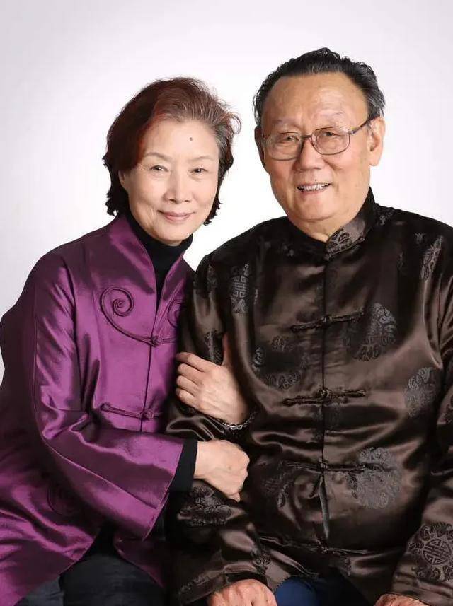 女儿是航天专家，儿子是导演，儿媳是影后，她是终身成就获得者-第7张图片-旧杳电影网