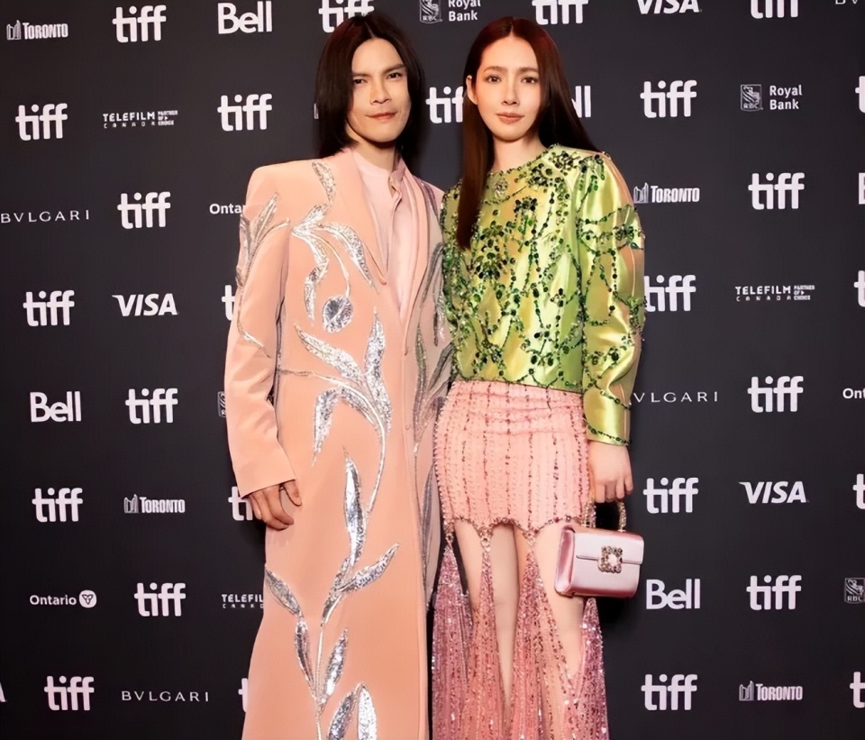 郭碧婷自曝和向佐两地分居,靠孩子联络感情,婆婆向太给钱大手笔-第4张图片-旧杳电影网 郭碧婷自曝和向佐两地分居,靠孩子联络感情,婆婆向太给钱大手笔-第4张图片-旧杳电影网