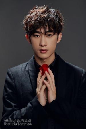 黄盛辉-第1张图片-旧杳电影网