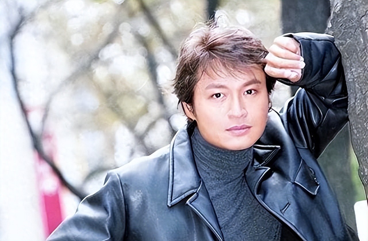 马景涛现状:发福到认不出,和新女友很甜蜜,辽宁亲戚和他很亲近-第1张图片-旧杳电影网 马景涛现状:发福到认不出,和新女友很甜蜜,辽宁亲戚和他很亲近-第1张图片-旧杳电影网