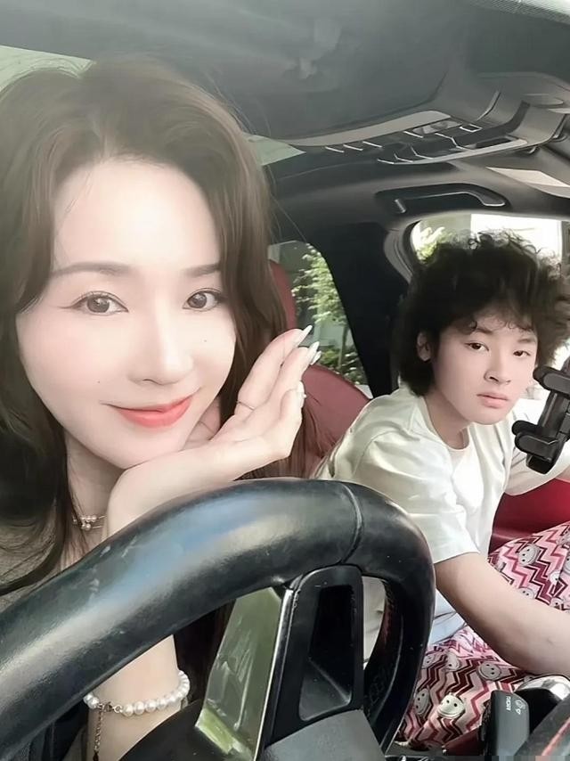 马景涛现状:发福到认不出,和新女友很甜蜜,辽宁亲戚和他很亲近-第8张图片-旧杳电影网 马景涛现状:发福到认不出,和新女友很甜蜜,辽宁亲戚和他很亲近-第8张图片-旧杳电影网