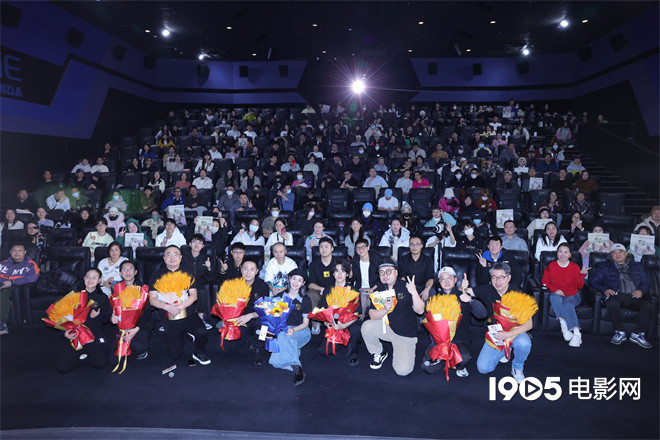 《岁岁平安》首映 段奥娟-自身经历和岁岁有共鸣-第2张图片-旧杳电影网 《岁岁平安》首映 段奥娟-自身经历和岁岁有共鸣-第2张图片-旧杳电影网