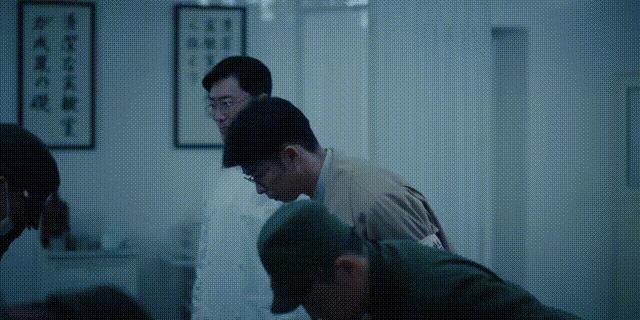 《反人类暴行》开播！看完2集后，我要说：这是观众最想看的国剧-第31张图片-旧杳电影网