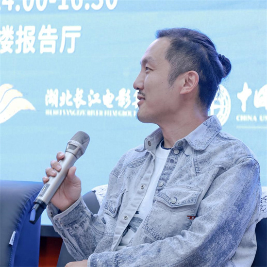 2025“冬暖”主题展映暨艺术电影创作交流会举行-第5张图片-旧杳电影网