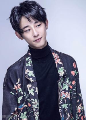 王文轩-第1张图片-旧杳电影网