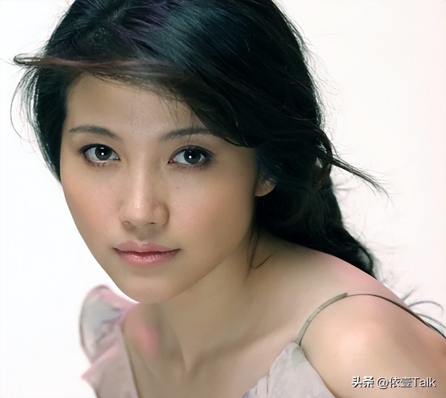 没想到52岁颜丙燕官宣比自己小 20 岁的男友才两个月，竟被全网攻击-第6张图片-旧杳电影网