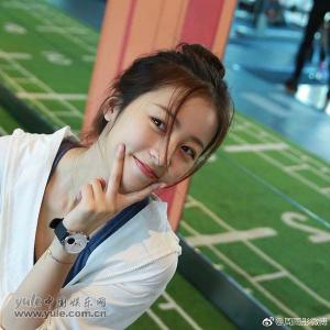 周雨彤-第1张图片-旧杳电影网