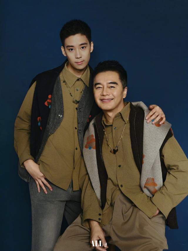 不发声悼念,不参加葬礼,许亚军亲手撕碎了何晴为他保留的体面!-第19张图片-旧杳电影网 不发声悼念,不参加葬礼,许亚军亲手撕碎了何晴为他保留的体面!-第19张图片-旧杳电影网