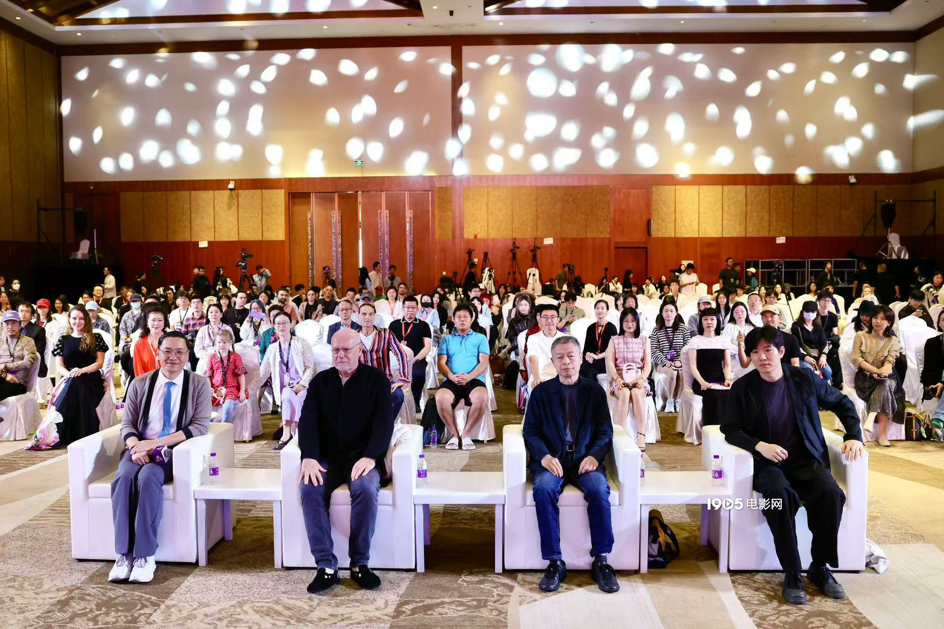 马可·穆勒海影节大师班开讲 畅谈电影节策展理念-第1张图片-旧杳电影网