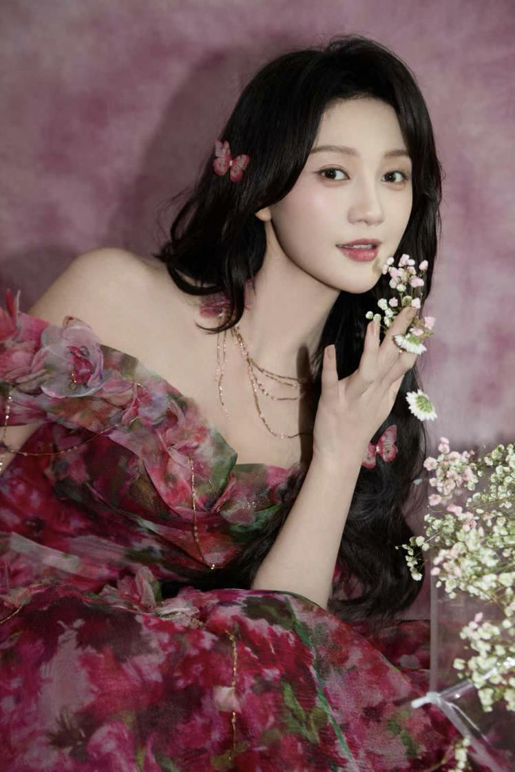 孙艺燃《家里家外2》等多剧热播 深入人心展现多面魅力-第7张图片-旧杳电影网 孙艺燃《家里家外2》等多剧热播 深入人心展现多面魅力-第7张图片-旧杳电影网