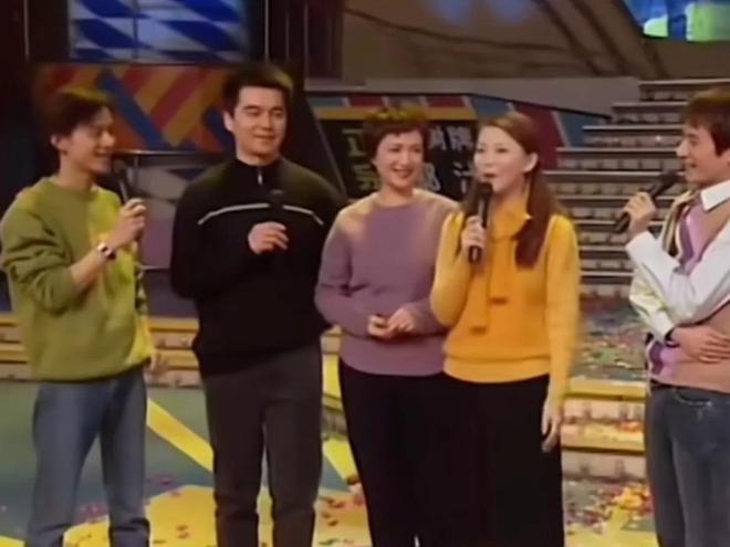 许亚军也没想到，24岁儿子许何，如今成了他深陷骂声中的“救赎”-第8张图片-旧杳电影网