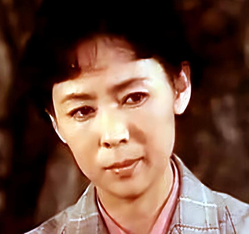 《英雄儿女》演王芳爆红，为何却息影15年，刘尚娴现在如何了？-第2张图片-旧杳电影网