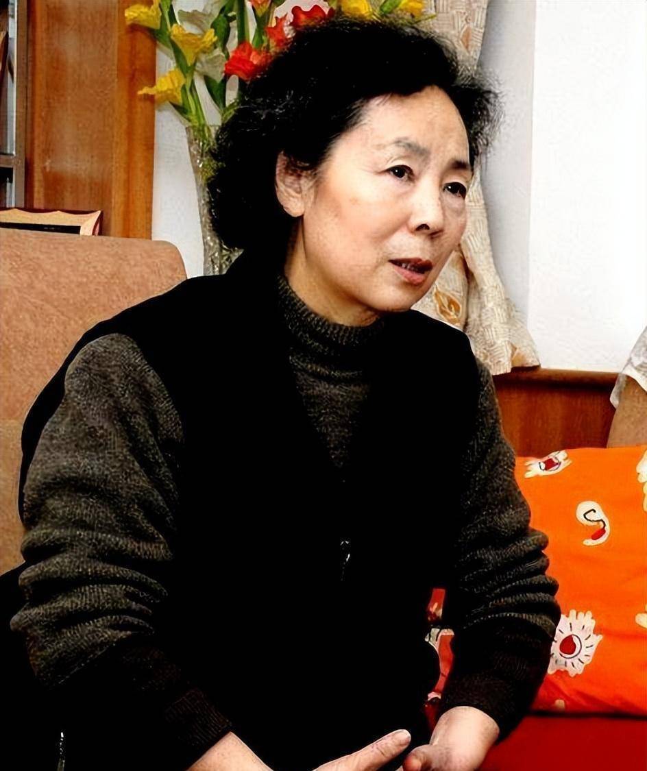 《英雄儿女》演王芳爆红，为何却息影15年，刘尚娴现在如何了？-第4张图片-旧杳电影网