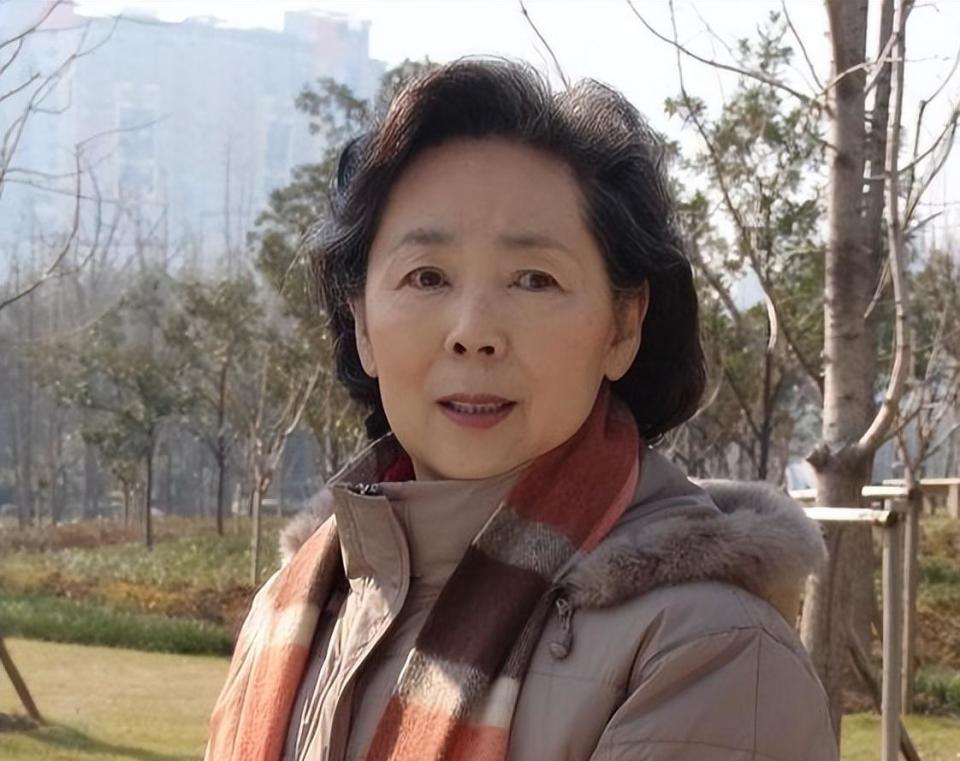 《英雄儿女》演王芳爆红，为何却息影15年，刘尚娴现在如何了？-第5张图片-旧杳电影网