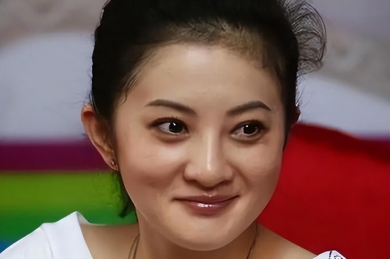 没想到，44岁仍选择不婚不育的金铭，早已走上了另一条大道-第13张图片-旧杳电影网