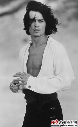 约翰尼·德普-第1张图片-旧杳电影网