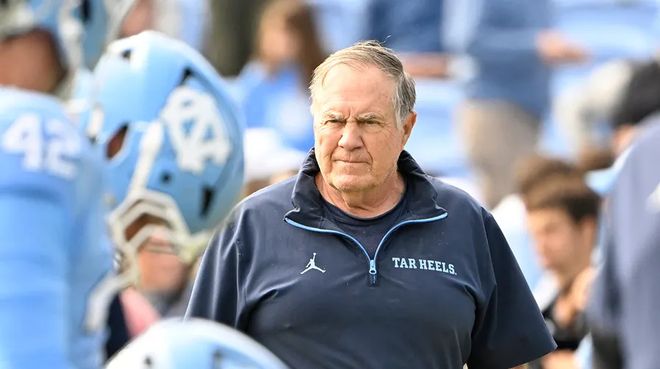 7旬亿万富豪热恋24岁女友成全美笑柄？砸巨资助她暴富，不惜自毁事业：老房着大火！-第7张图片-旧杳电影网