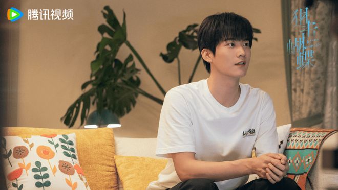 甜而不腻，《狙击蝴蝶》拍出了爱的纯粹原貌-第9张图片-旧杳电影网