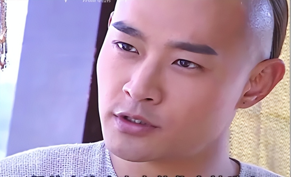 伊能静带全家台湾旅游！腚大背驼大妈味浓，米粒近视仍手机不离手-第3张图片-旧杳电影网