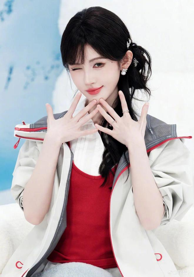 冻龄男神偷吃被抓？高圆圆综艺替身？鞠婧祎阴阳合同？刘昱晗翻车道歉？姨太问答-第2张图片-旧杳电影网