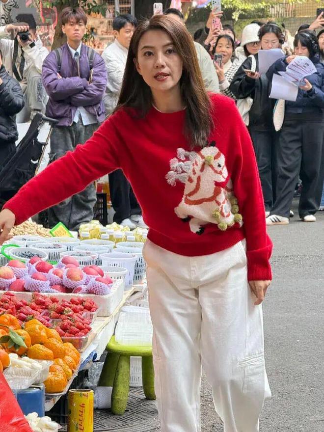 冻龄男神偷吃被抓？高圆圆综艺替身？鞠婧祎阴阳合同？刘昱晗翻车道歉？姨太问答-第1张图片-旧杳电影网