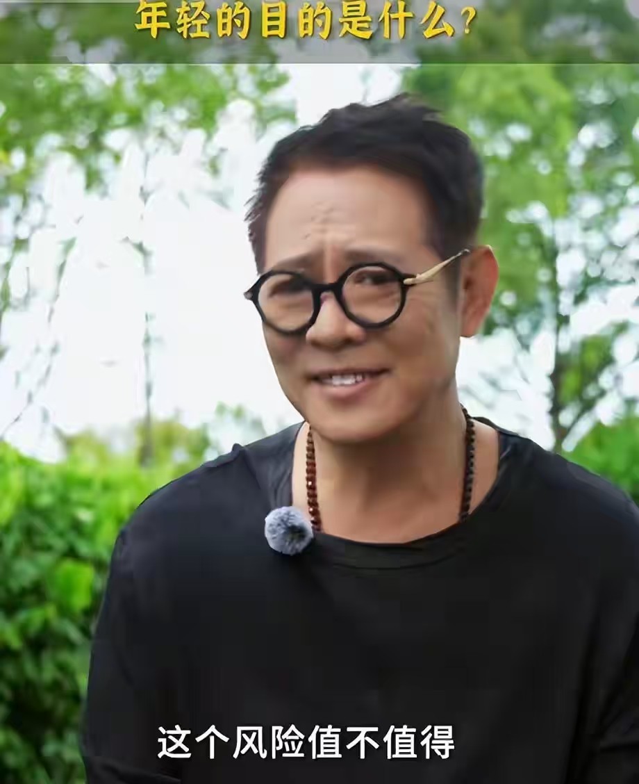 谣言离谱到李连杰脱衣服自证清白，如今容光焕发，坦然面对一切-第3张图片-旧杳电影网