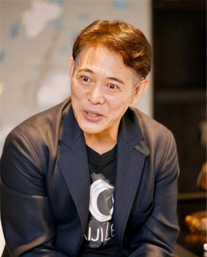 谣言离谱到李连杰脱衣服自证清白，如今容光焕发，坦然面对一切-第10张图片-旧杳电影网